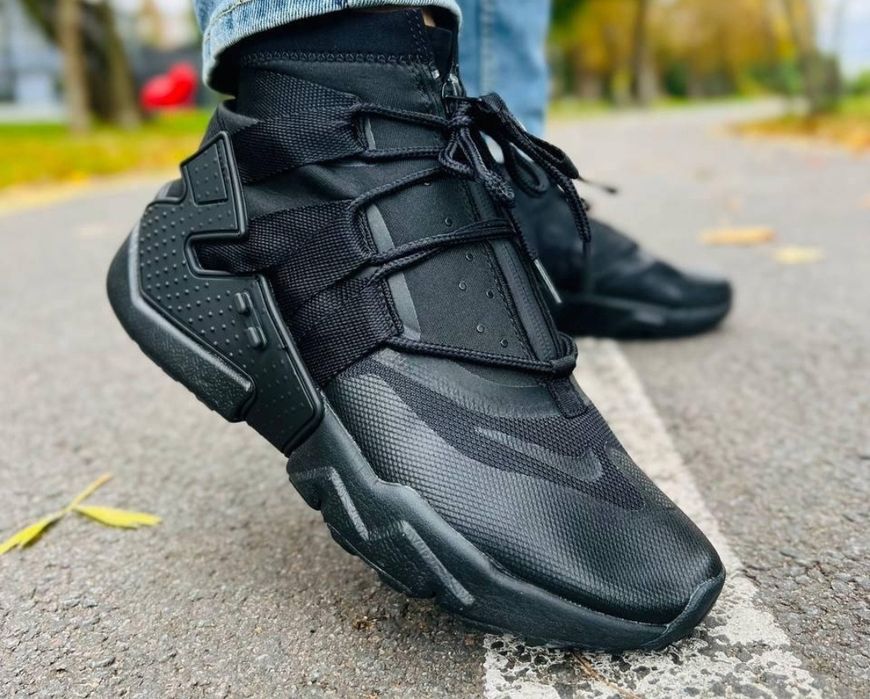 Ботинки Чоловічі кросівки Nike Air Huarache Gripp Triple Black
