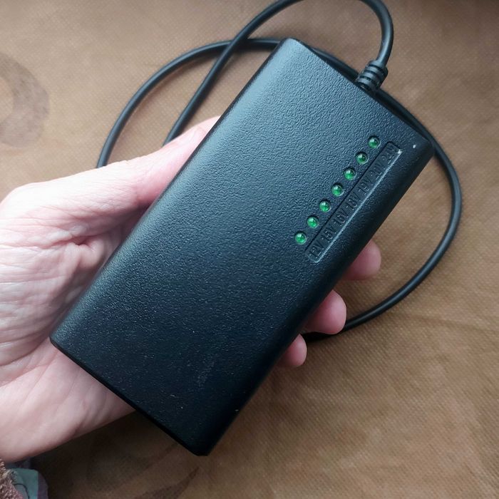 Зарядка для ноутбука