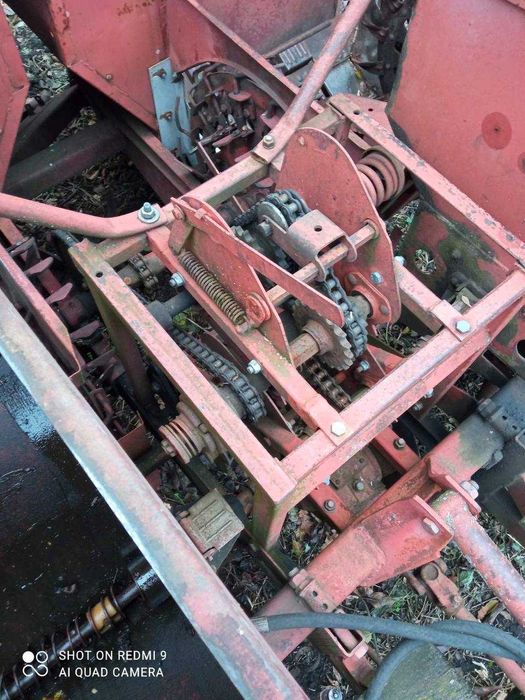 Продається 4-х рядкова картоплесаджалка