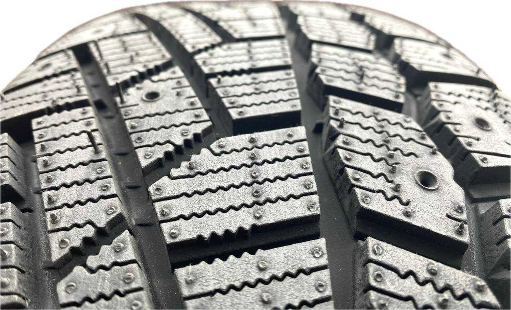 Шини зимові 215/65 R16 97Q резина зимова ECV5 DOMIN FINLAND