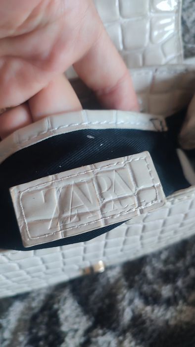 Бежева сумочка через плече, Zara