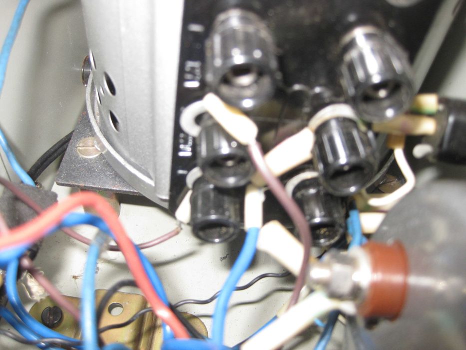 Блок питания с регулятором напряжения