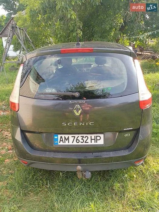 продам Renault Grand Scenic 2010