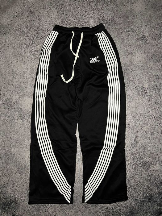 Штаны Yori Sport Archive type / Чорні та сірі: 1 199 грн