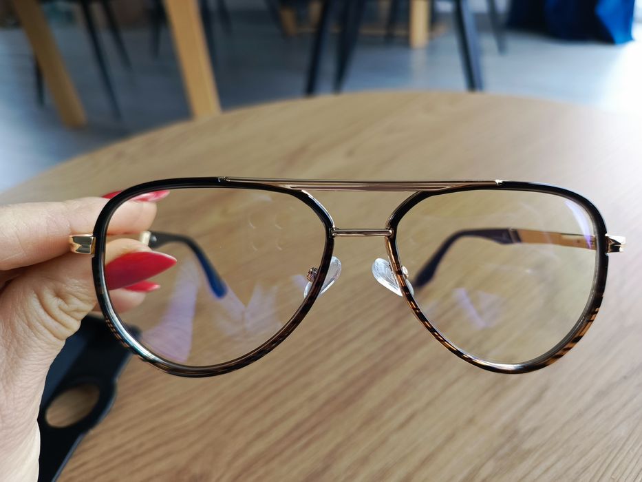 Nowe oprawki premium