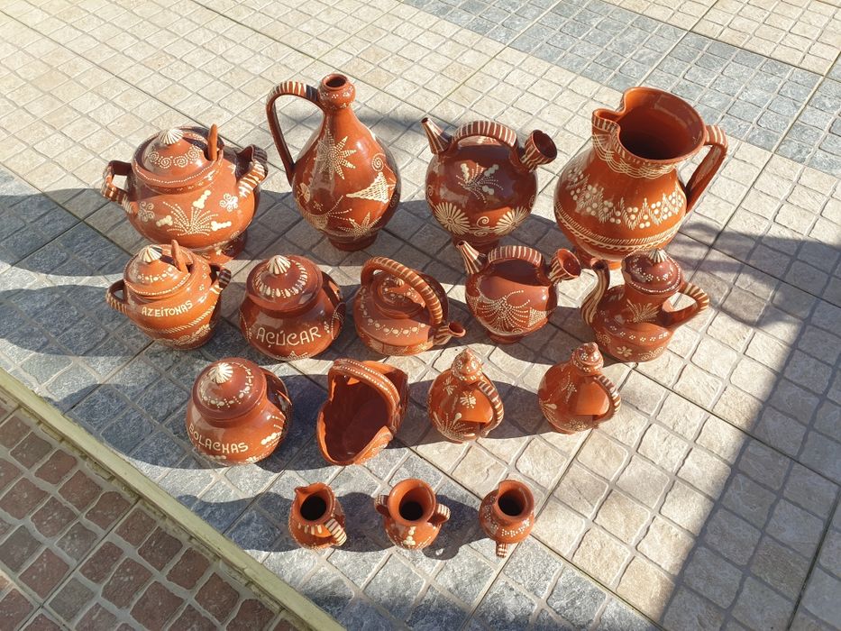 Conjunto loiça de barro= 16 peças