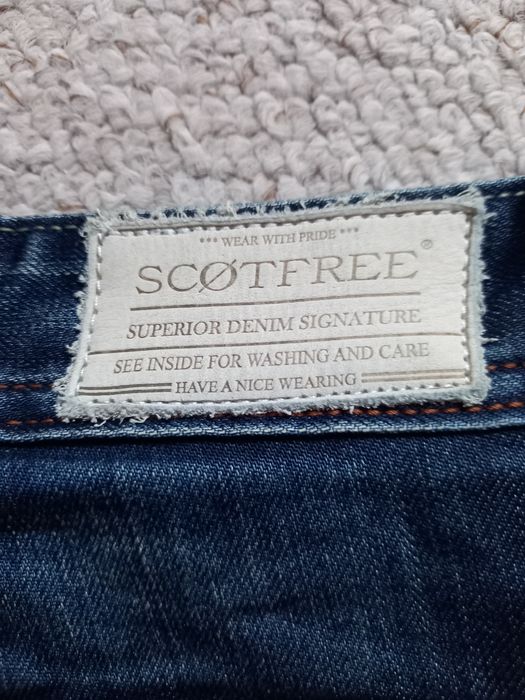 Sprzedam  nowe spodnie jeansowe SCOTFREE 32x32