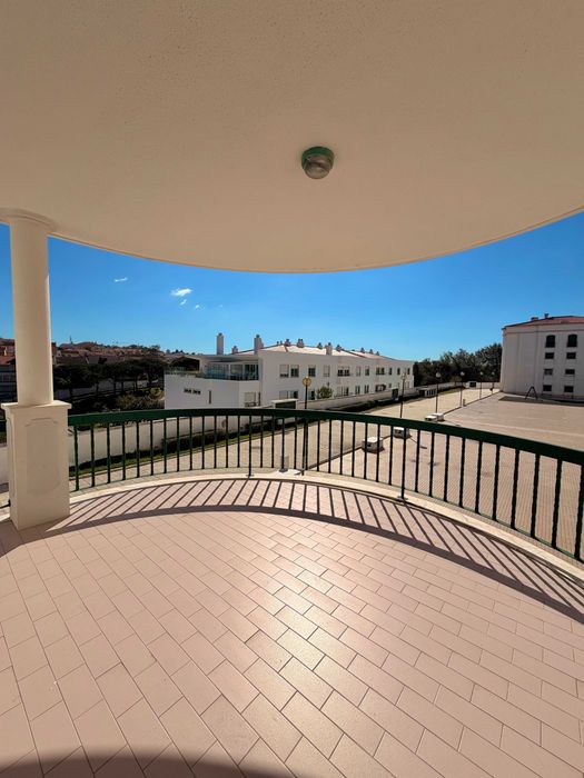 T4 de 160 m² no Jardim da Lomba |Condomínio Privado|Garagem 4 Carros