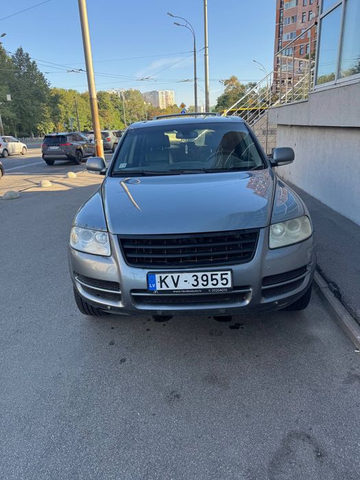 Продам машину Volkswagen Toureg