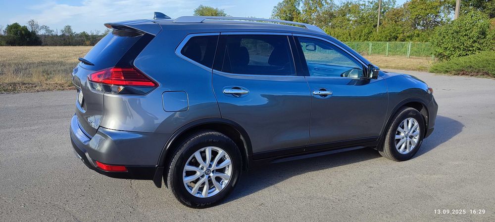Nissan Rogue 2017  SV premium