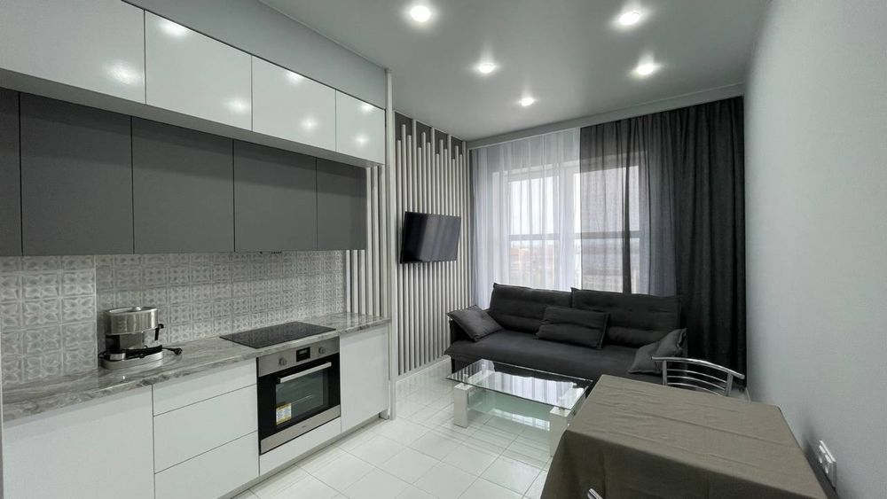 Аренда 2-комнатной квартиры в центре. ЖК Люкс