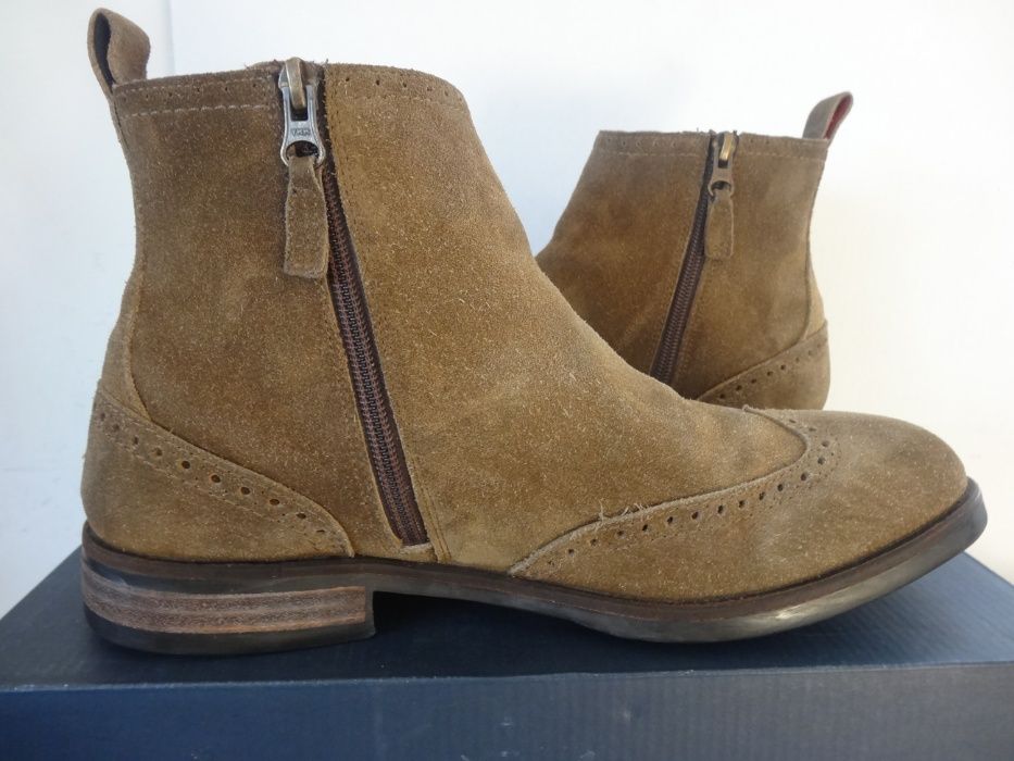 Buty Tommy Hilfiger roz 44 Trzewiki Skóra