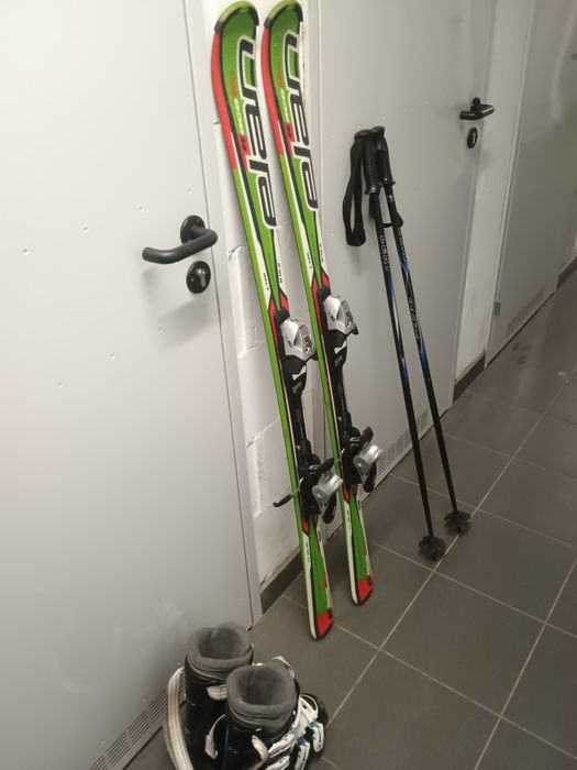 Narty 140. Buty 39/39 damskie. Kijki gratis