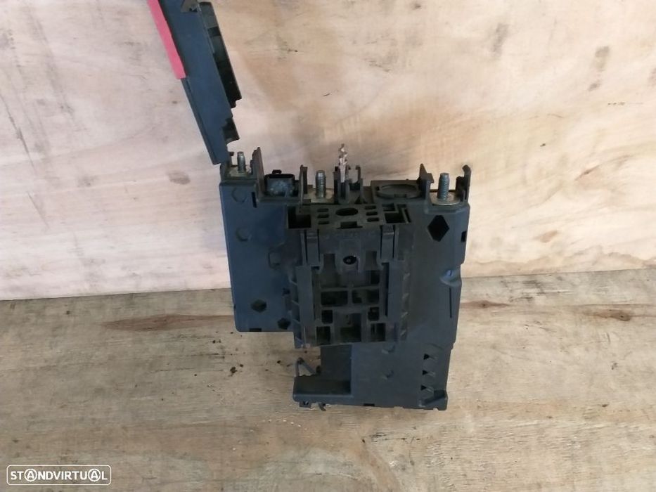 Módulo caixa de fusiveis MERCEDES W204 C220 C250 \ A20754.02550