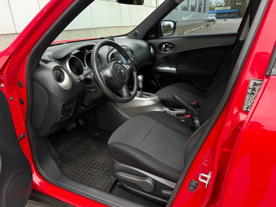 Nissan Juke  SE  2015