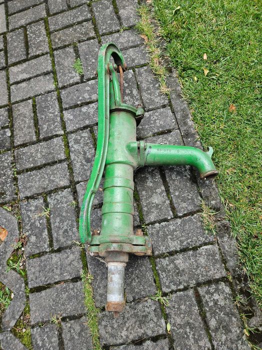 Pompa ręczna abisynka