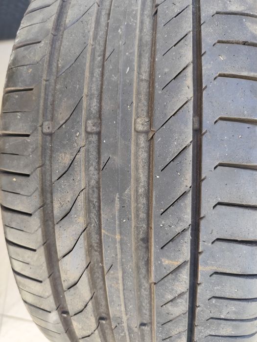 Pneus 225/35r18 Continental SC5 80% piso