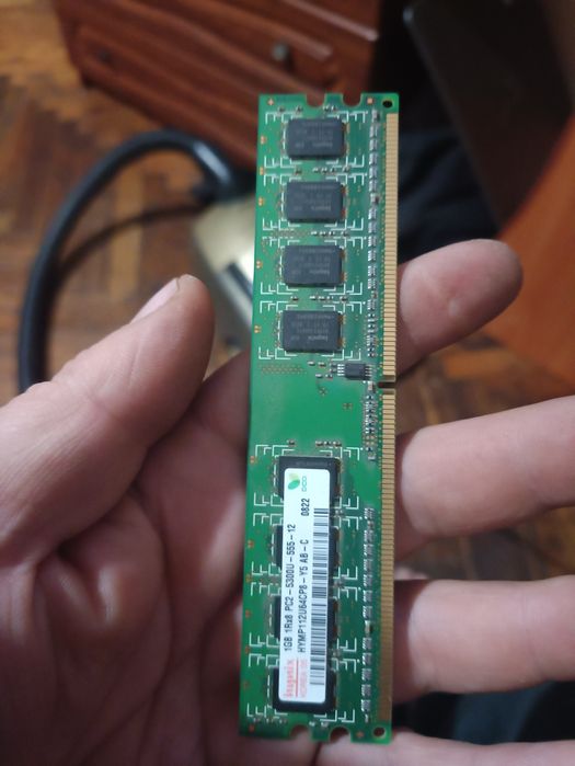 Компютер і Мунітор одним лотом ,не робе блк живлення.