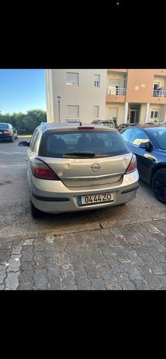 Opel Astra 1.4 Gasolina 2005 – 5 portas – Para Reparar foto 4