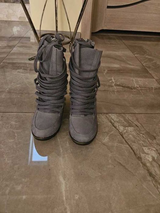 Buty Botki,r 37.NOWE