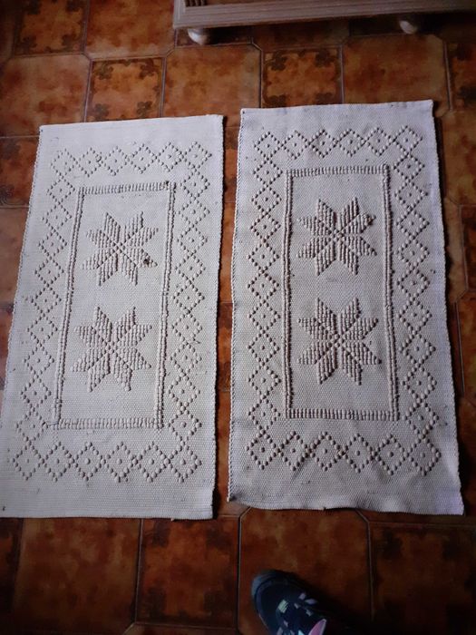 Conjunto de 2 tapetes - novos!