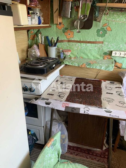 Продається кімната в гуртожитку на вулиці Сергія Ядова.