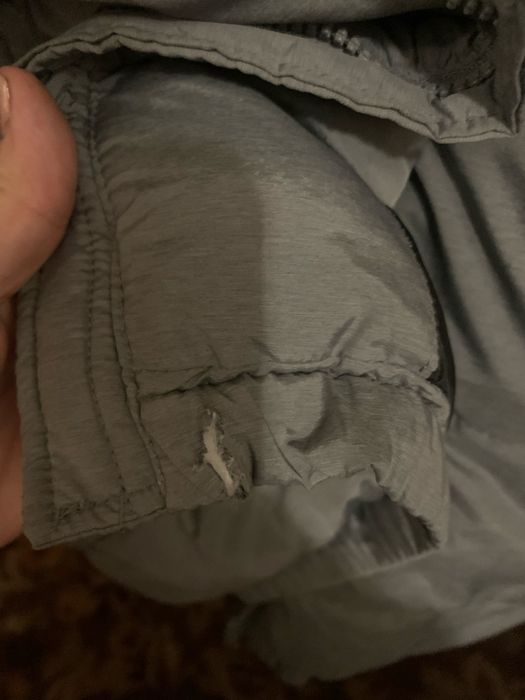 Курточка сірого кольору