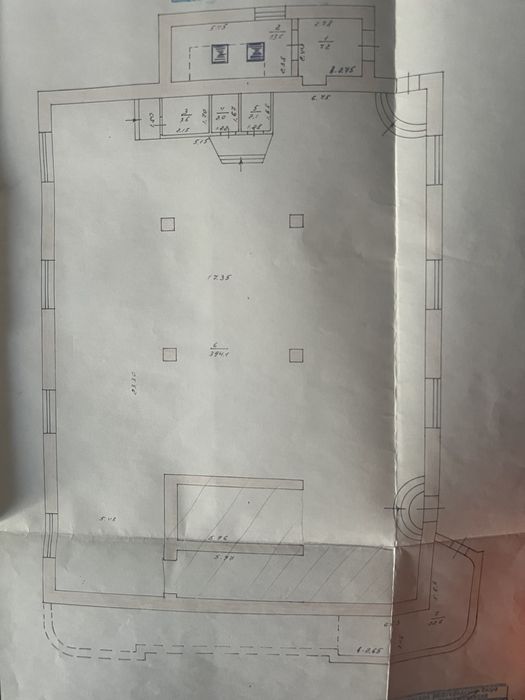 здам ПІДВАЛЬНЕ приміщення 402 м. кв., вул. Фортечна