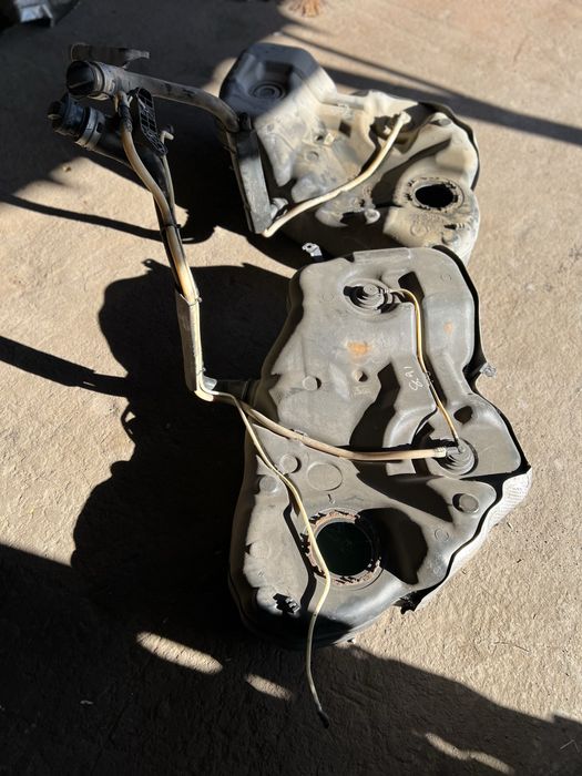 Продам паливні баки на Фольцваген Пасат б7, Фольцваген Тігуан Америка