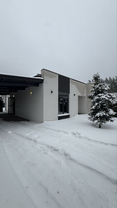 Одноповерховий будинок 175 м², 10 соток, комбіноване опалення. Ліс