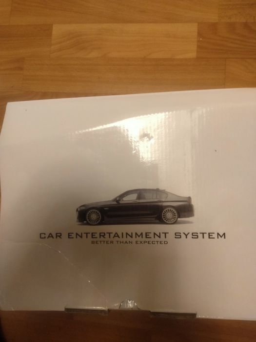 Продам  . Мультимедиа магнитола.Не рабочая. То