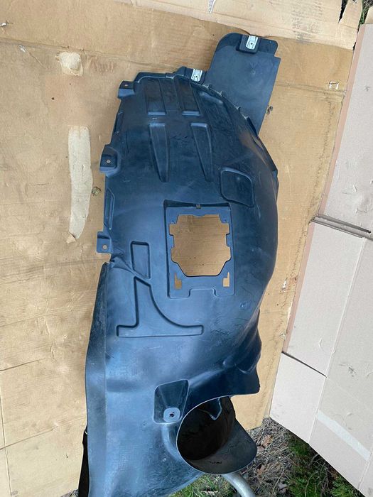 Mercedes GLA X156 Nadkole Przednie