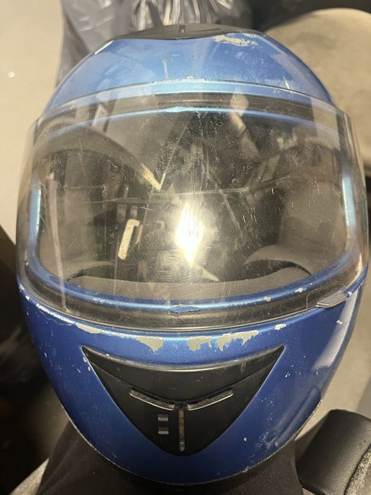 Kask skuterowy uzywany niebieski sprawny