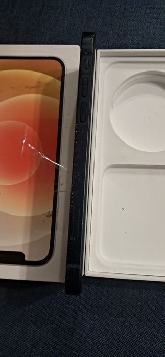 Продам Iphone 12 64 gb