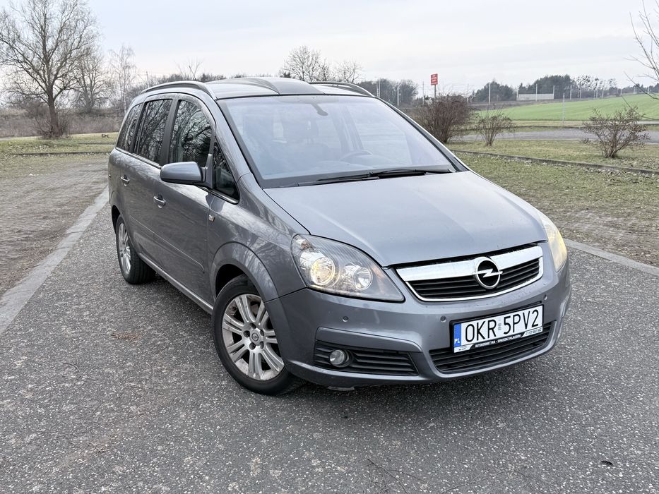 Opel Zafira B COSMO 1.9 cdti 120 KM