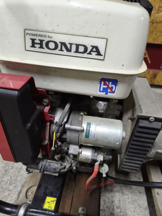 Генератор бензиновий