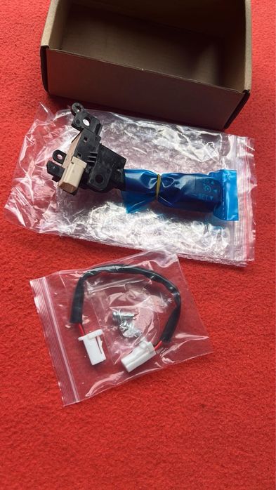 Перемикачі круїз-контролю для Toyota Corolla Yaris Camry Vios Hilux Hiace Wish Auris Prius Previa RAV4 для вантажівок