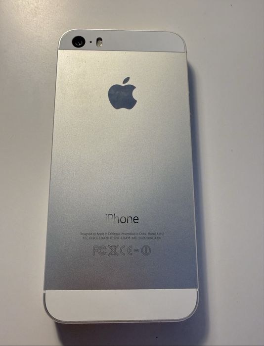 Продам Iphone Айфон 5S