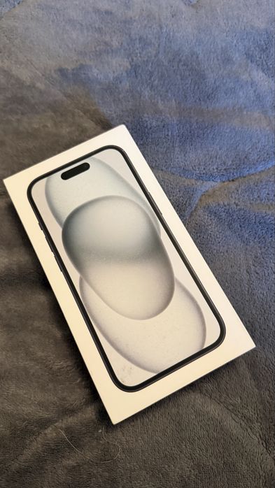 IPhone 15 128GB preto com caixa