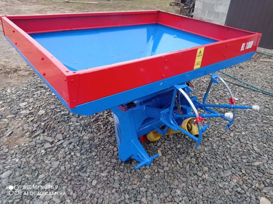 Розкидач добрив BL 1000