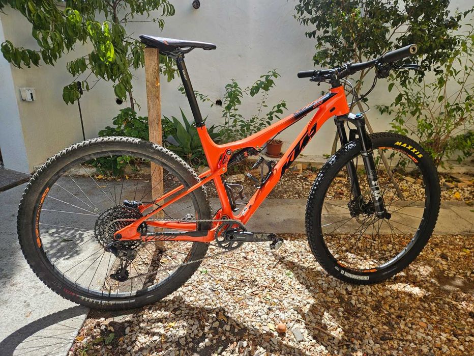 KTM SCARP ONE 2022 tamanho M (meço 1,84m e ajusta-se bem)