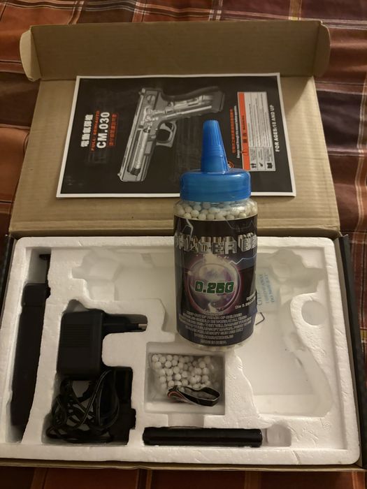 Airsoft cyma 0.30