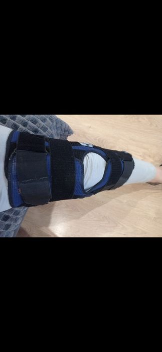 Ортез на колінний суглоб з металевими шарнірами