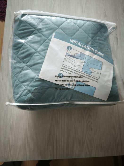 Pokrowiec narzuta na sofę narożnik