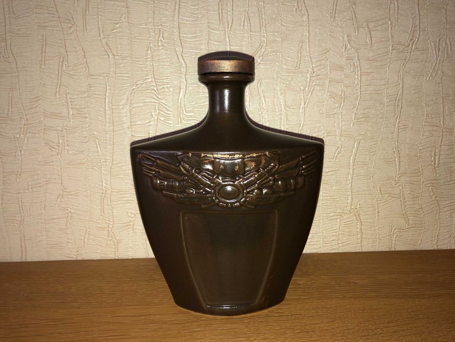 Керамическая бутылка с корковой пробкой 500 мл.