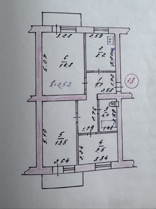 Продаж  3-х кімнатна простора квартира