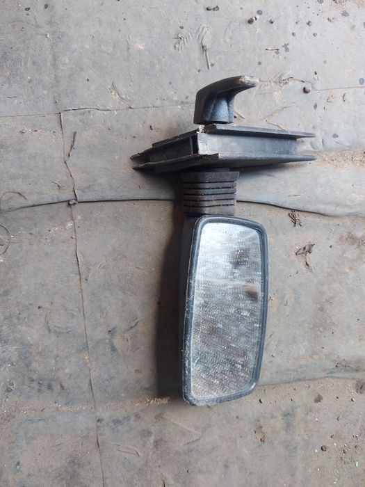 Дзеркало авто заднього виду