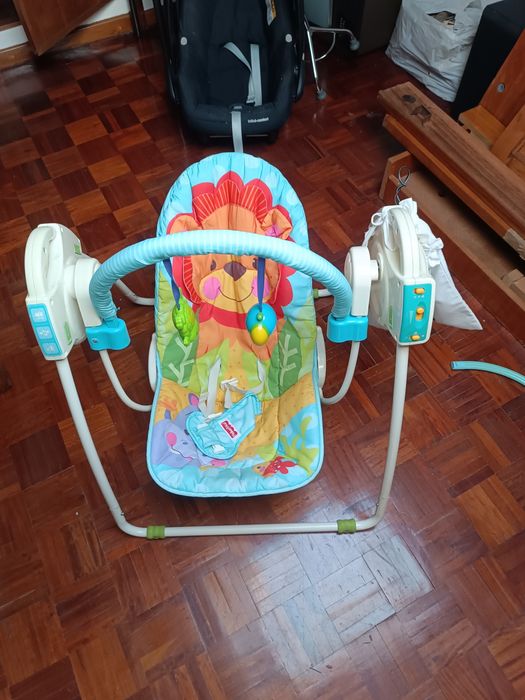 Espreguicadeira com baloiço automático