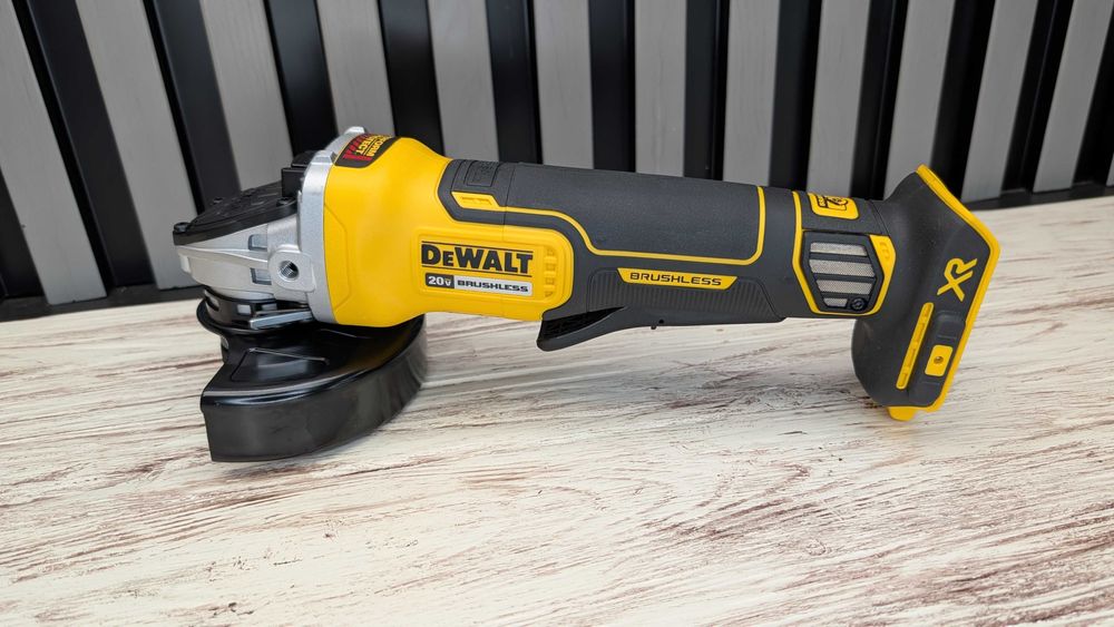 Акумуляторна КШМ болгарка DeWalt DCG413