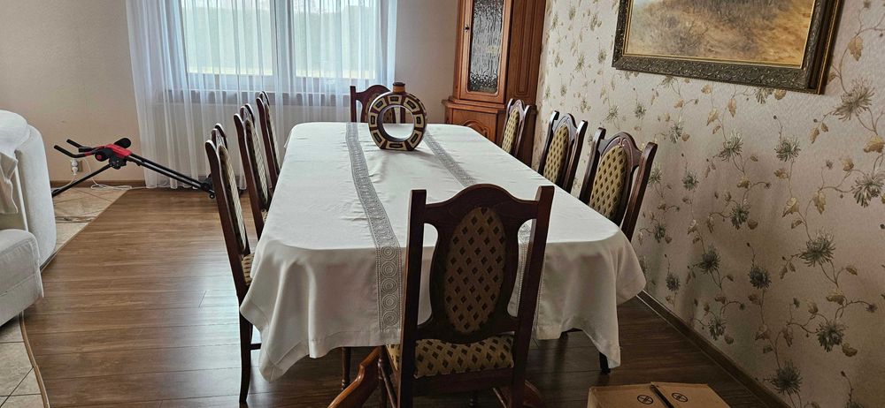 Duży stół do salonu
